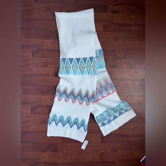 NWT TALBOTS SCARF - Picture 1 of 3